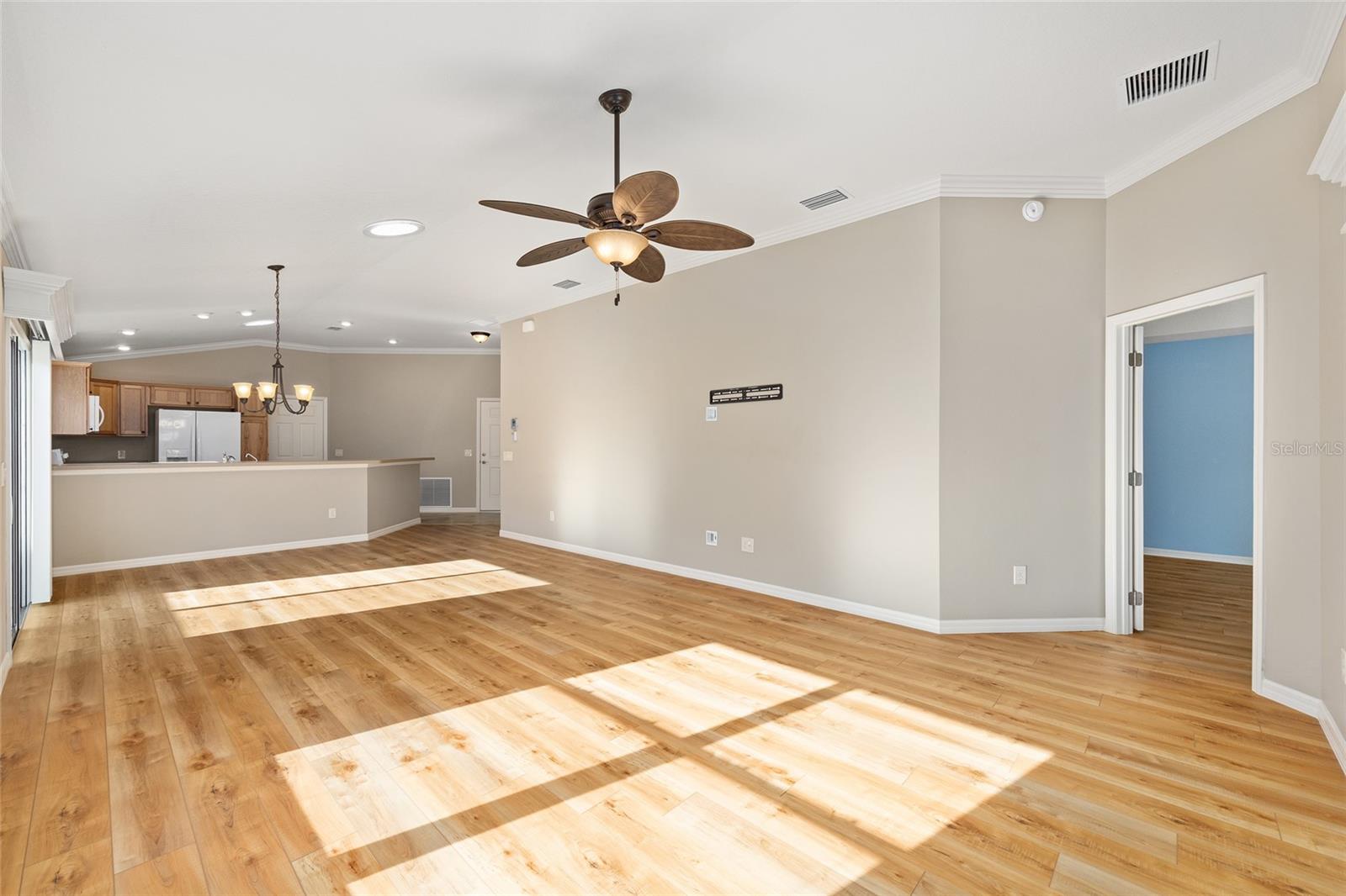 Image 24 of 58 For 1057 Carver Court