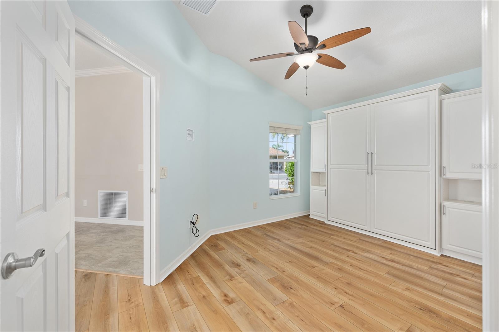 Image 33 of 58 For 1057 Carver Court