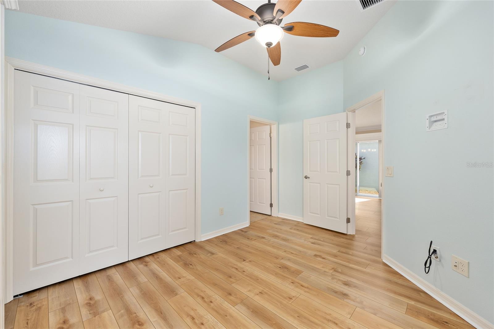 Image 34 of 58 For 1057 Carver Court