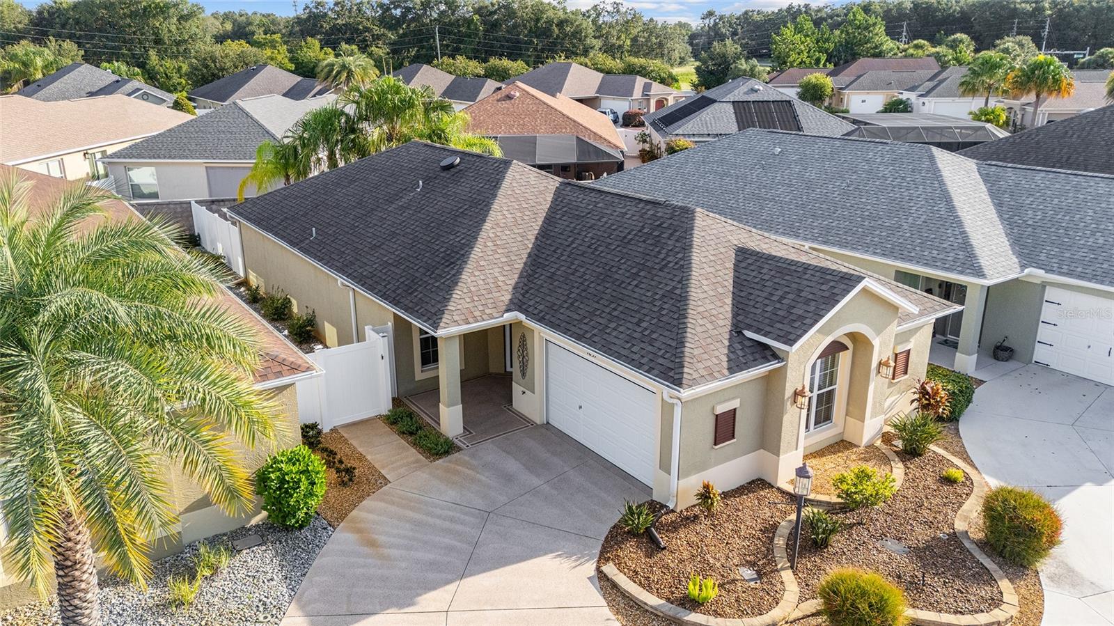Image 4 of 58 For 1057 Carver Court