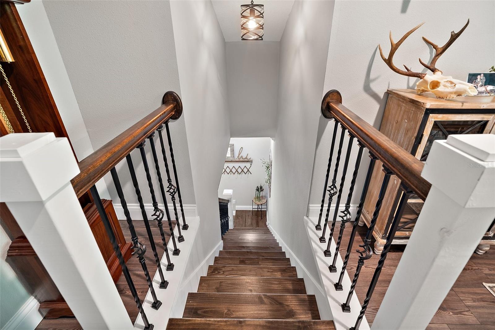 Listing photo id 42 for 40600 Le Grande Street