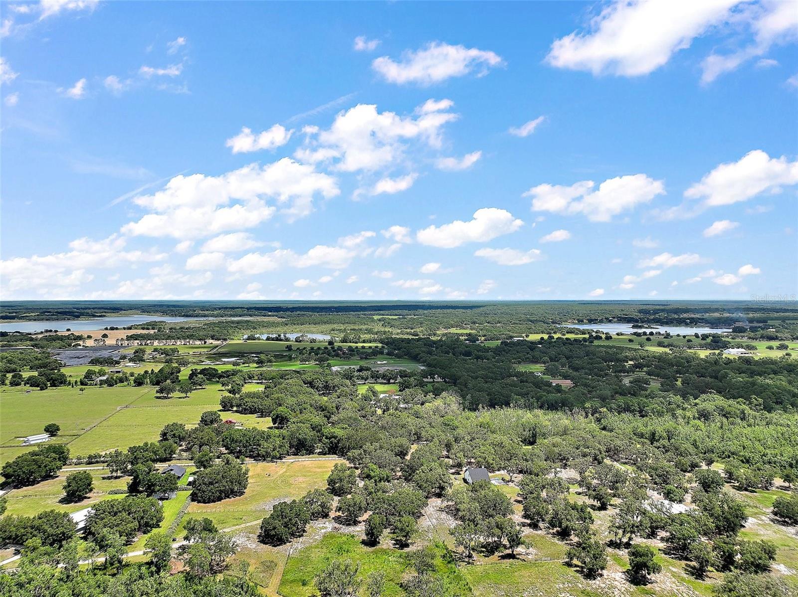 Listing photo id 67 for 40600 Le Grande Street