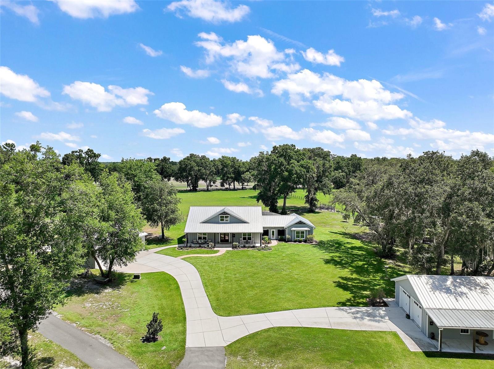 Listing photo id 68 for 40600 Le Grande Street