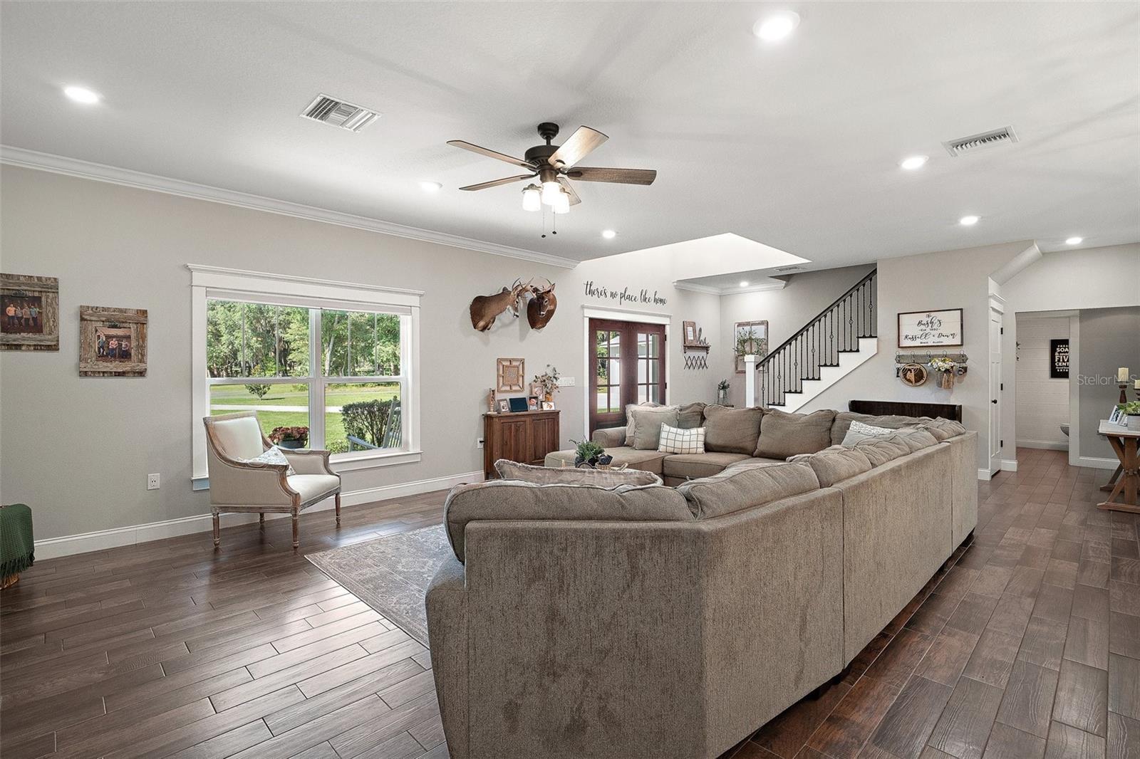 Listing photo id 7 for 40600 Le Grande Street