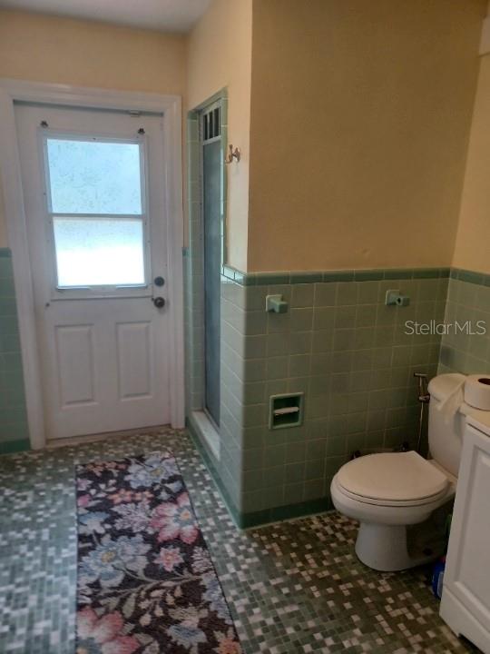 Image 17 of 26 For 506 Perkins Street