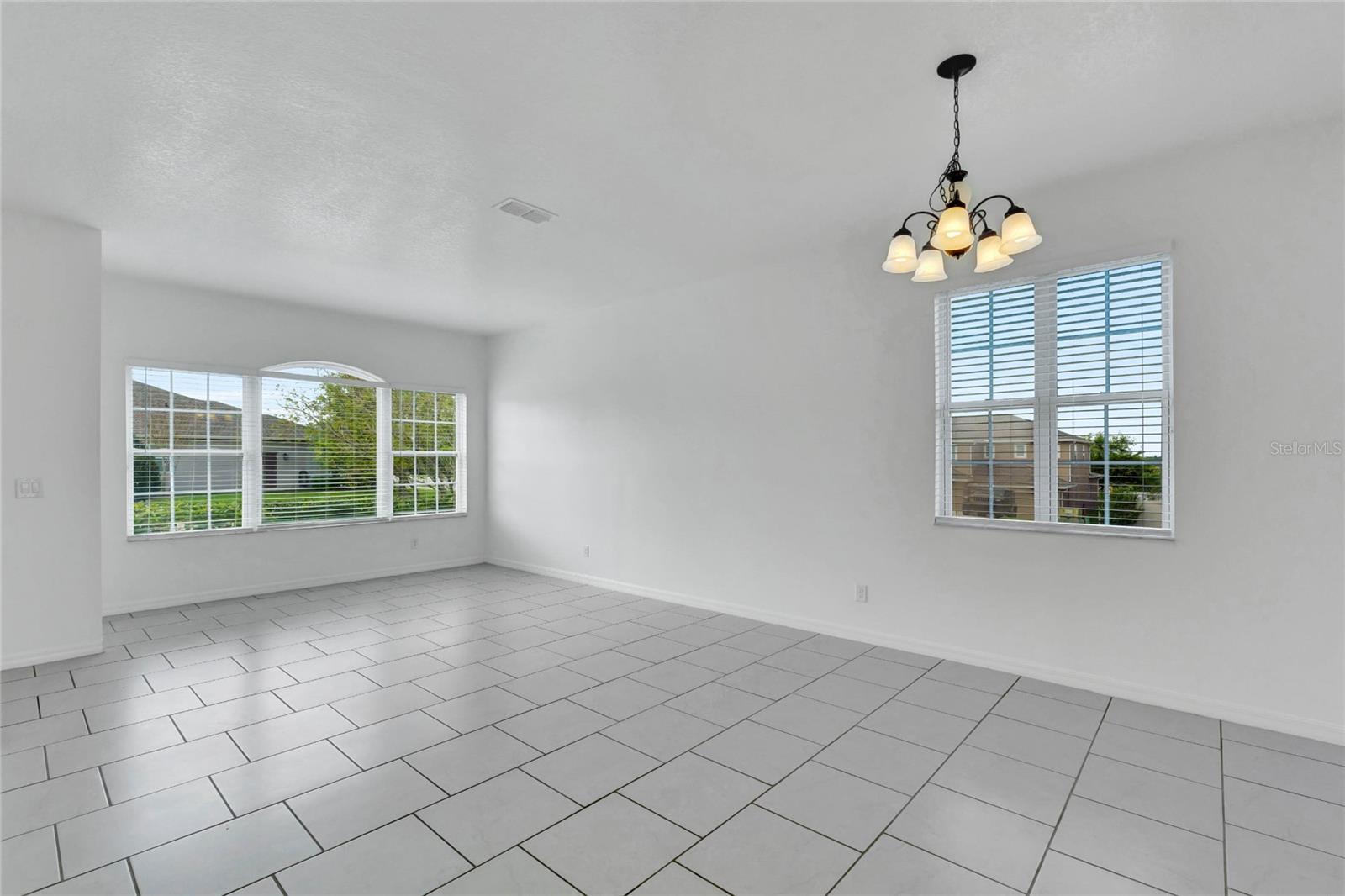 Image 10 of 45 For 9440 Ivywood Street