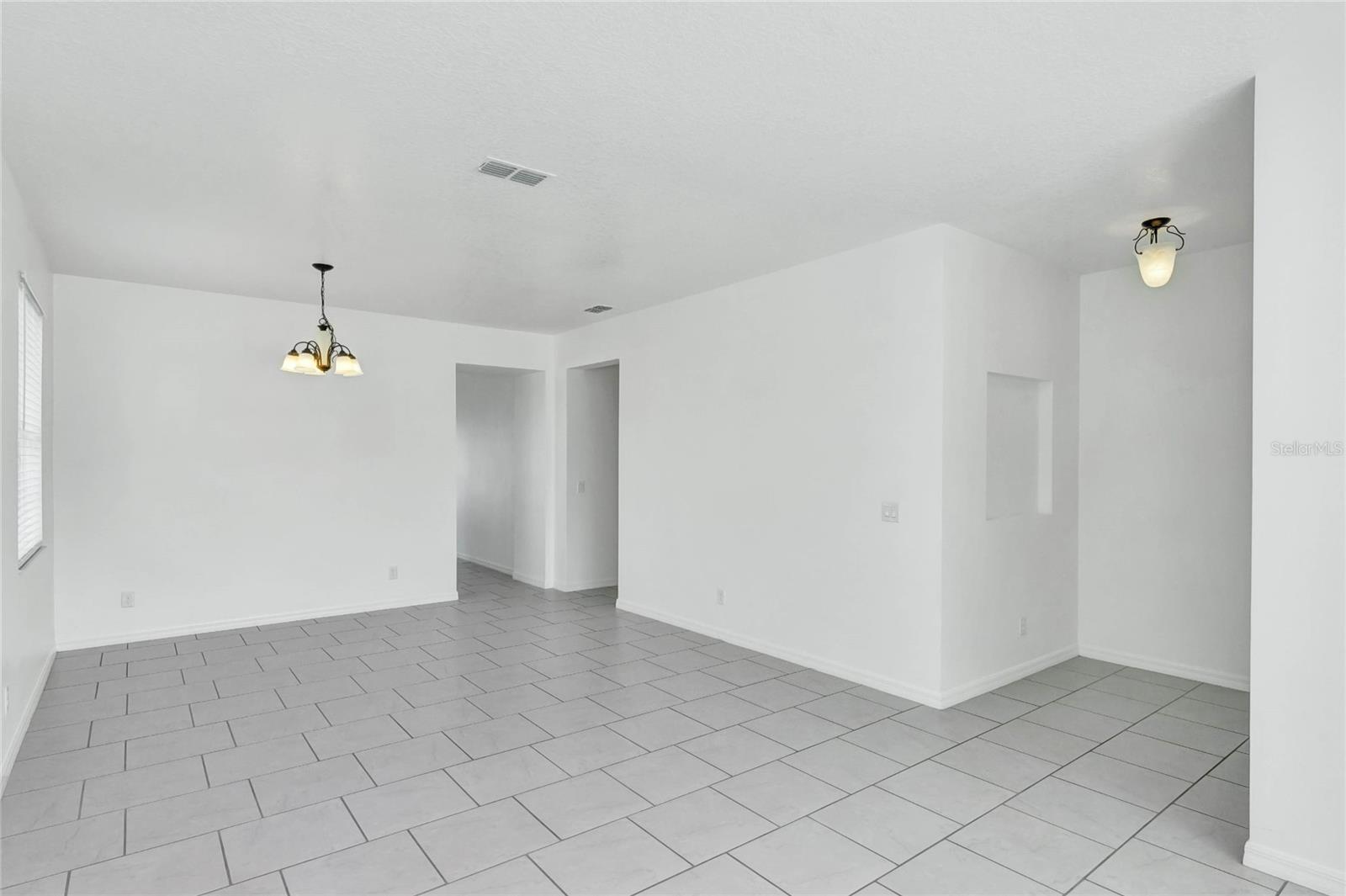 Image 11 of 45 For 9440 Ivywood Street