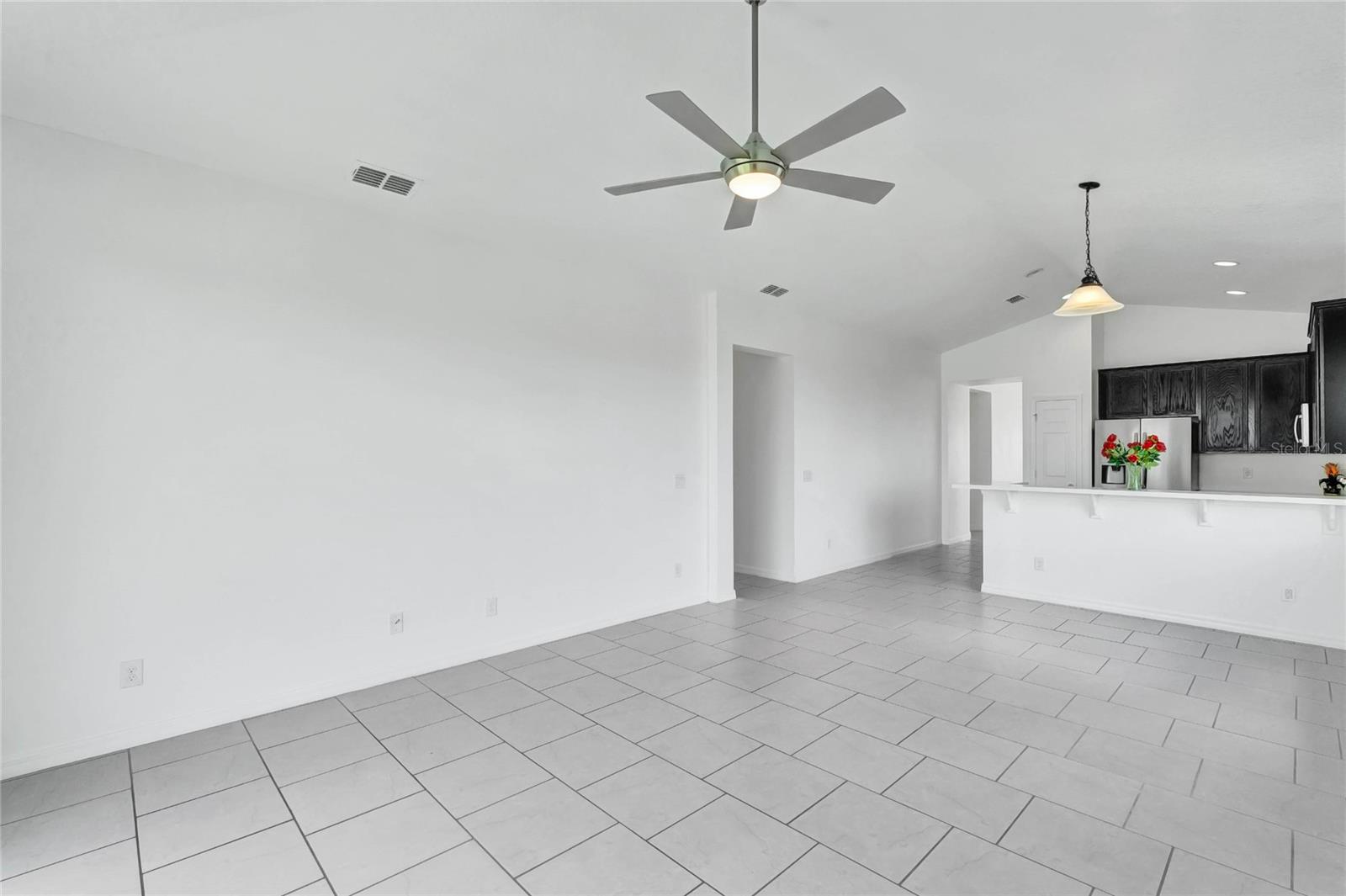 Image 17 of 45 For 9440 Ivywood Street