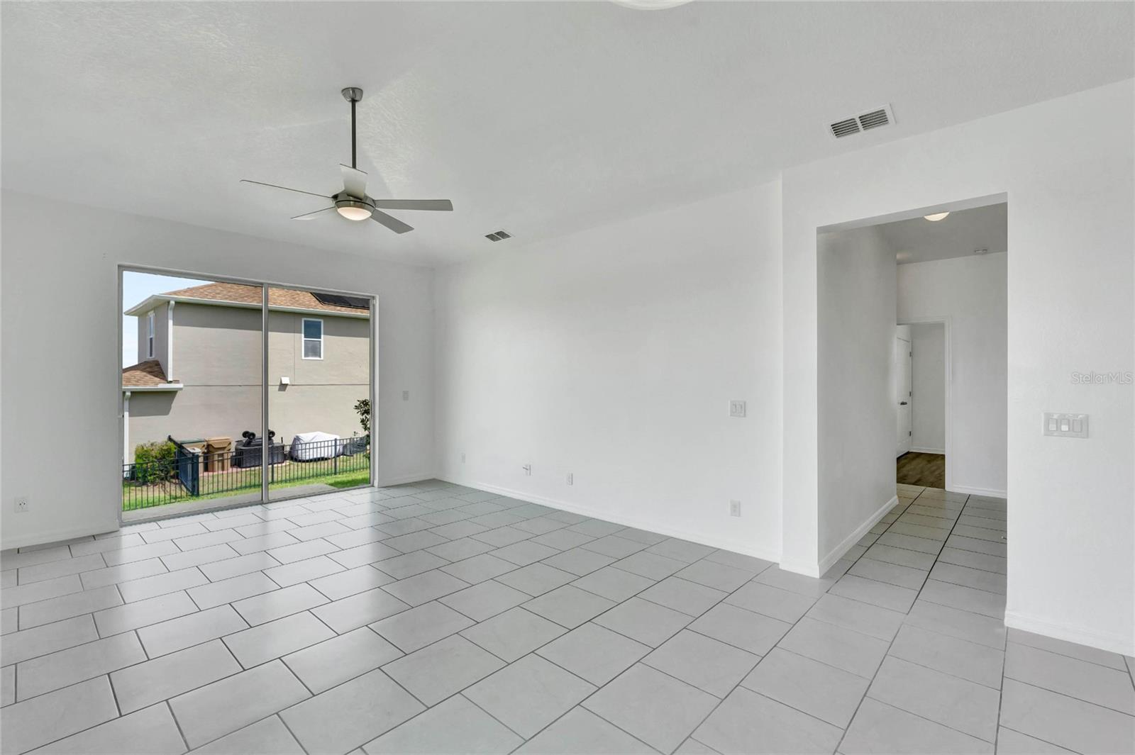 Image 19 of 45 For 9440 Ivywood Street