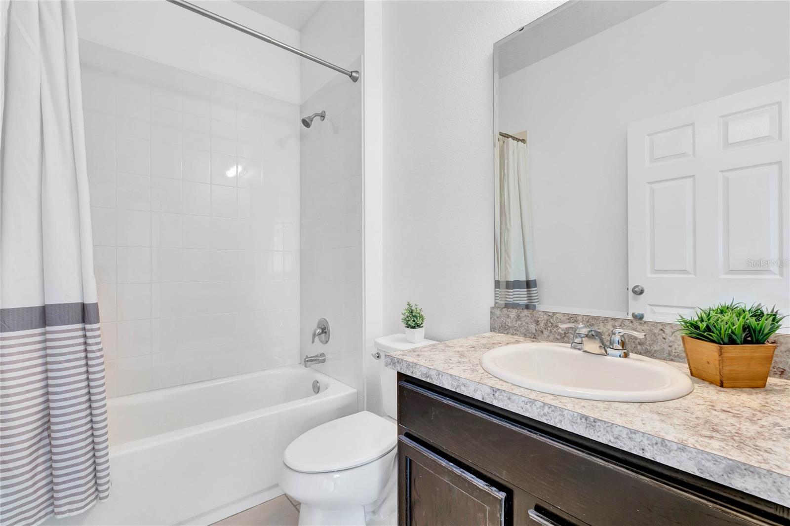 Image 32 of 45 For 9440 Ivywood Street