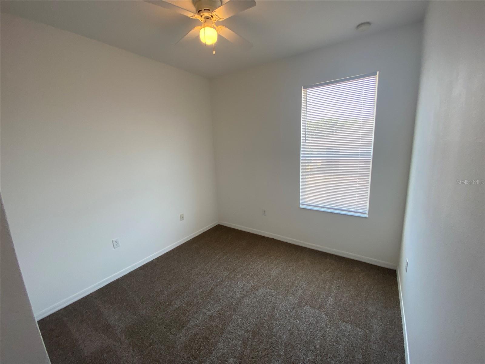 Image 11 of 19 For 414 Ryans Ridge Avenue