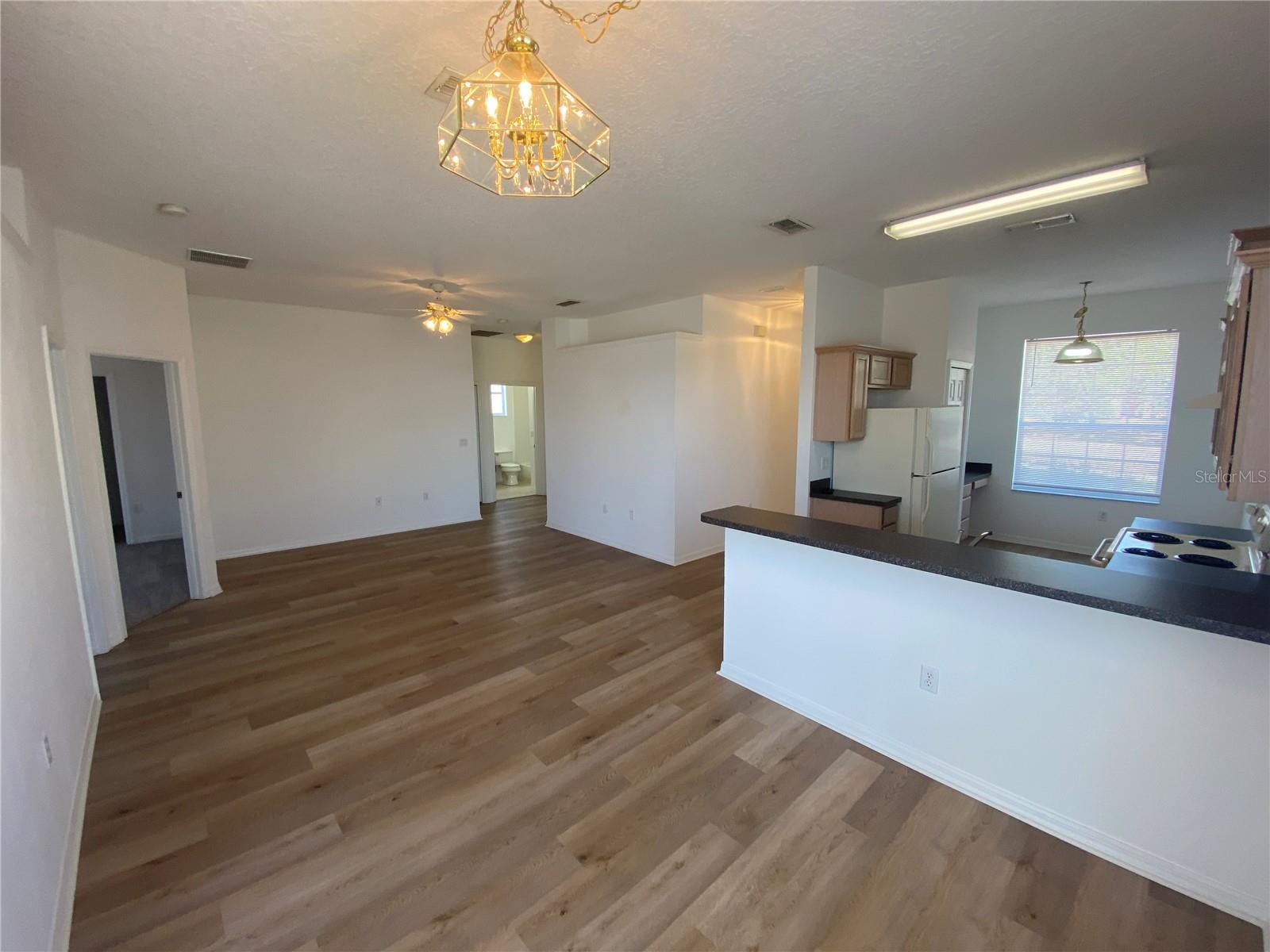 Image 2 of 19 For 414 Ryans Ridge Avenue