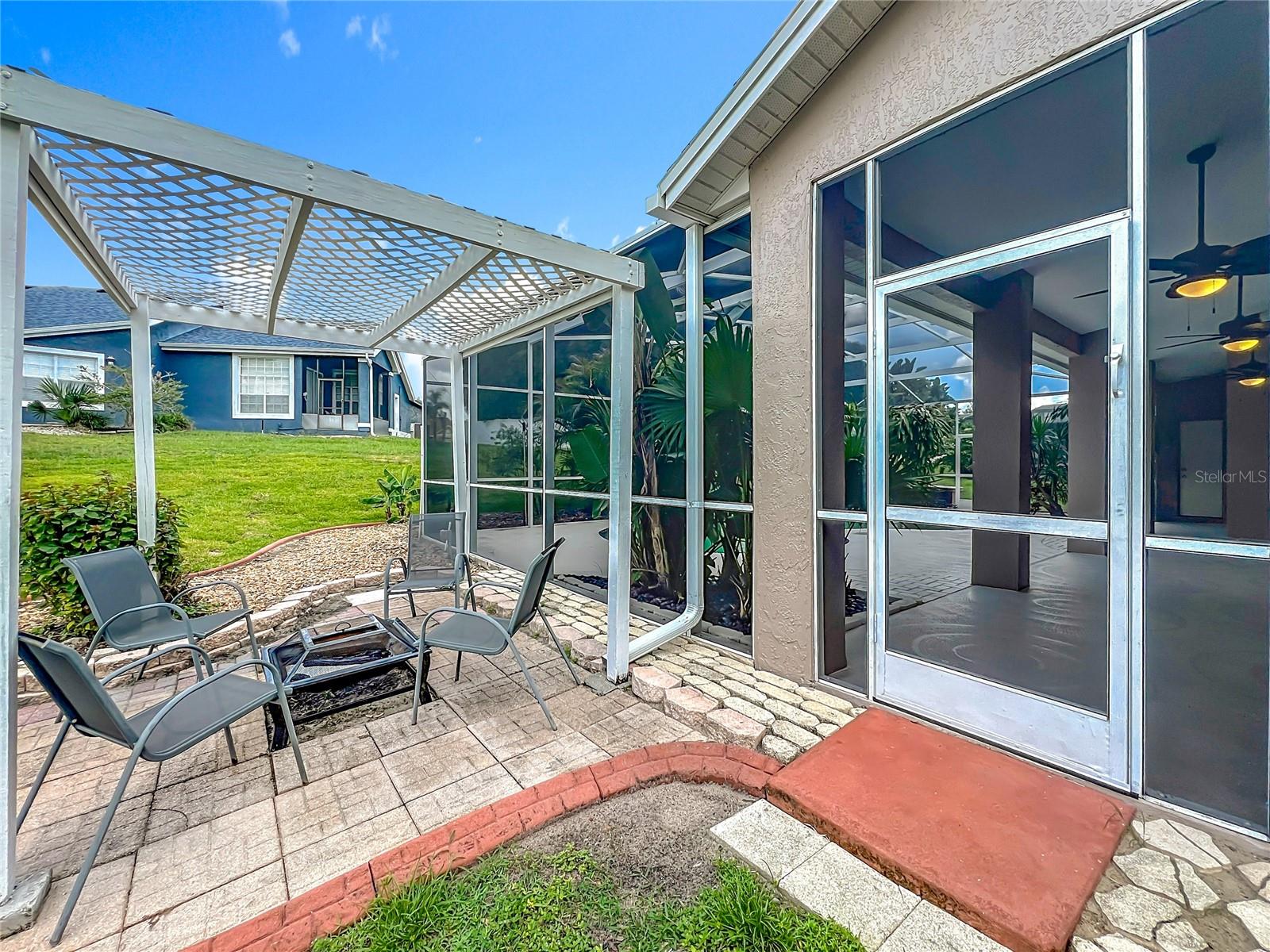 Image 17 of 98 For 546 Wheatstone Place