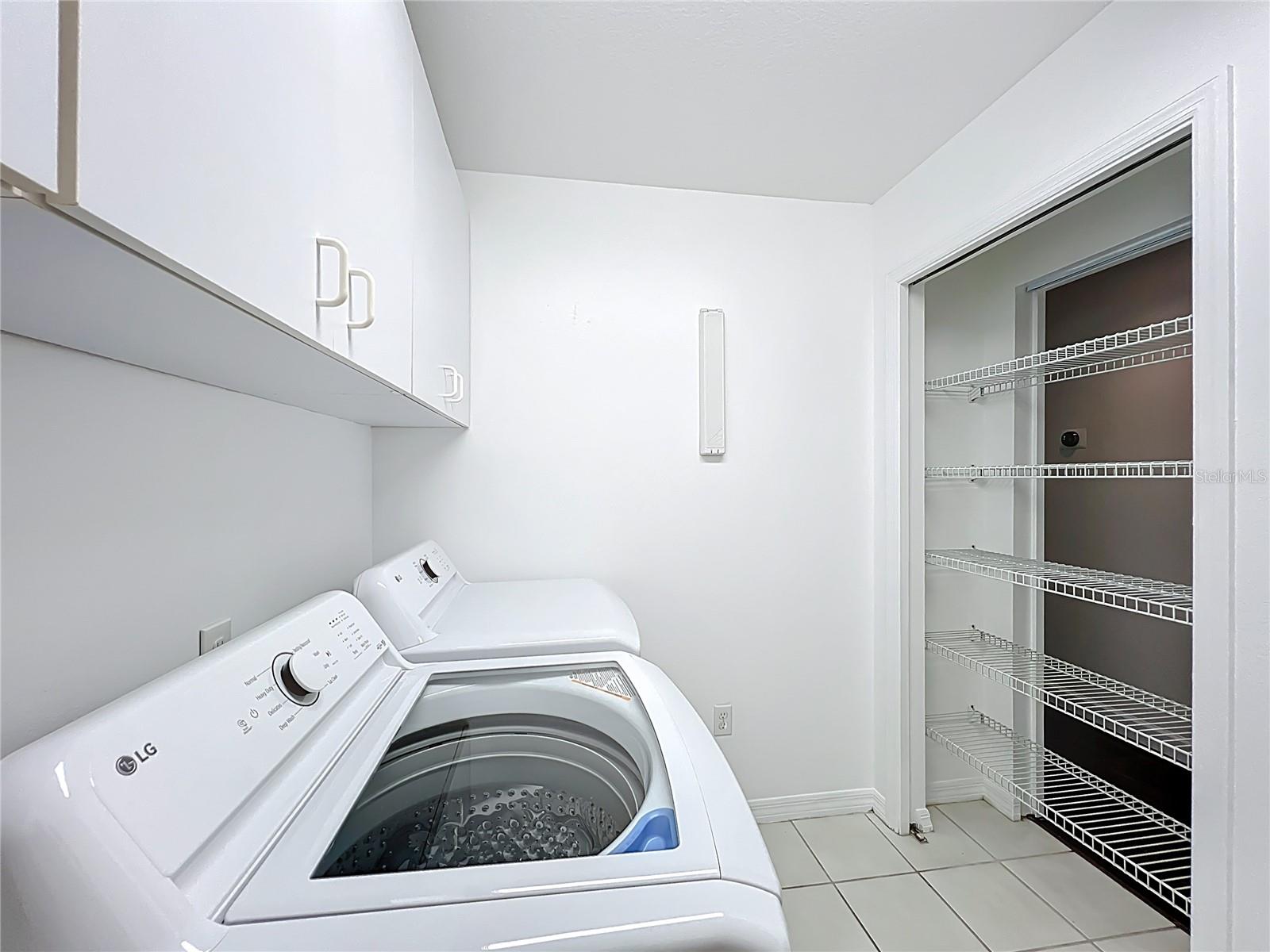 Image 35 of 98 For 546 Wheatstone Place