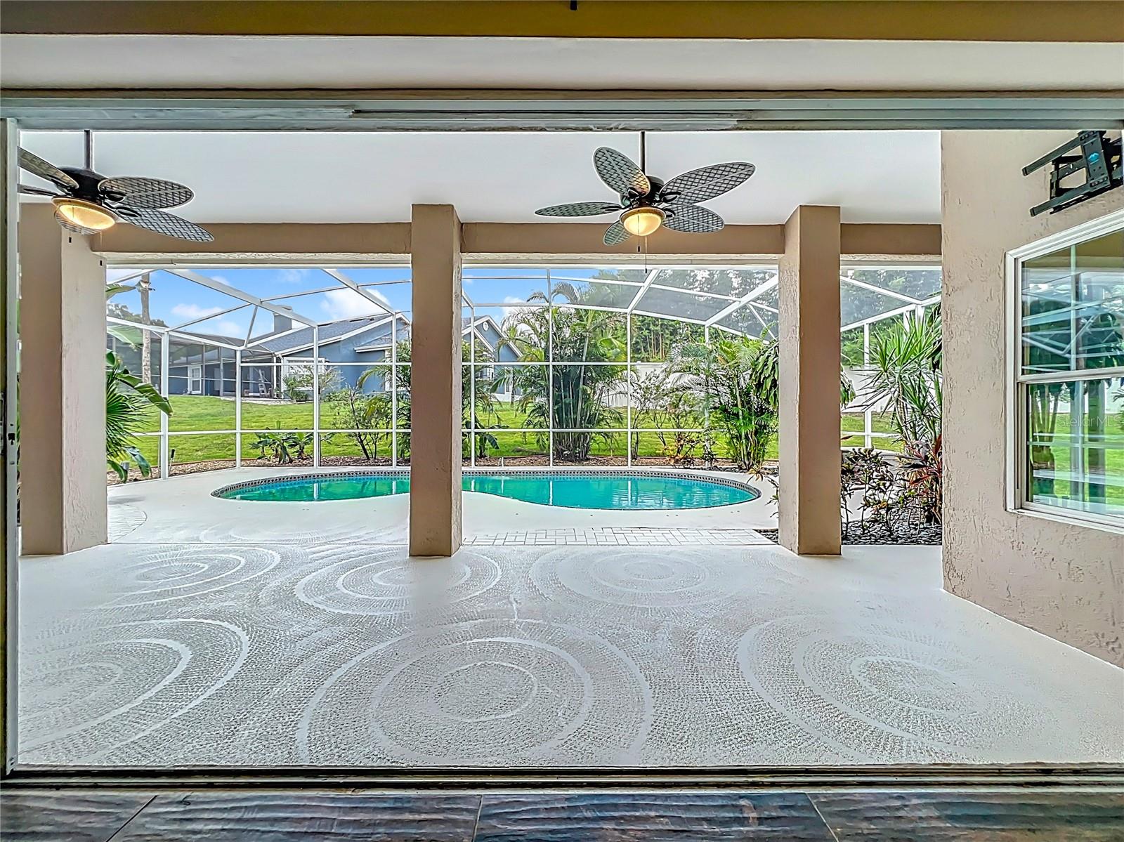 Image 7 of 98 For 546 Wheatstone Place