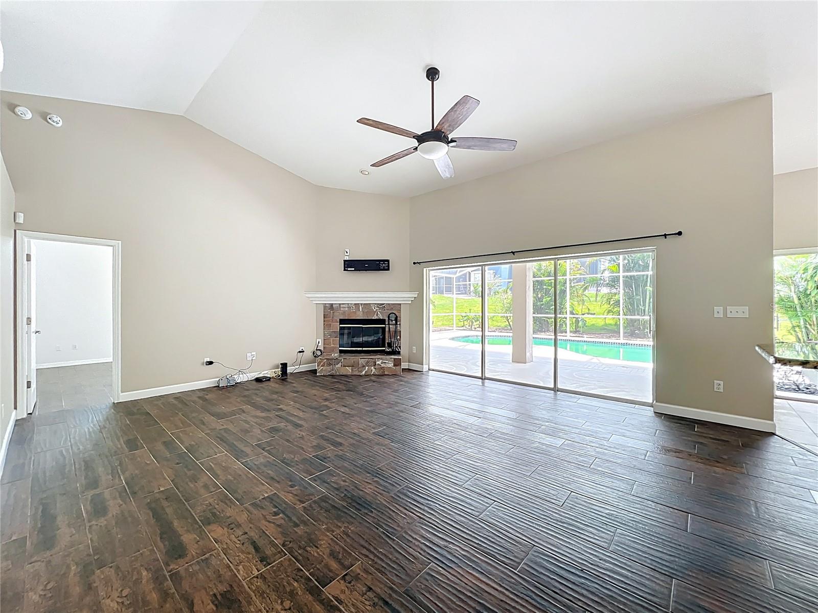 Image 80 of 98 For 546 Wheatstone Place