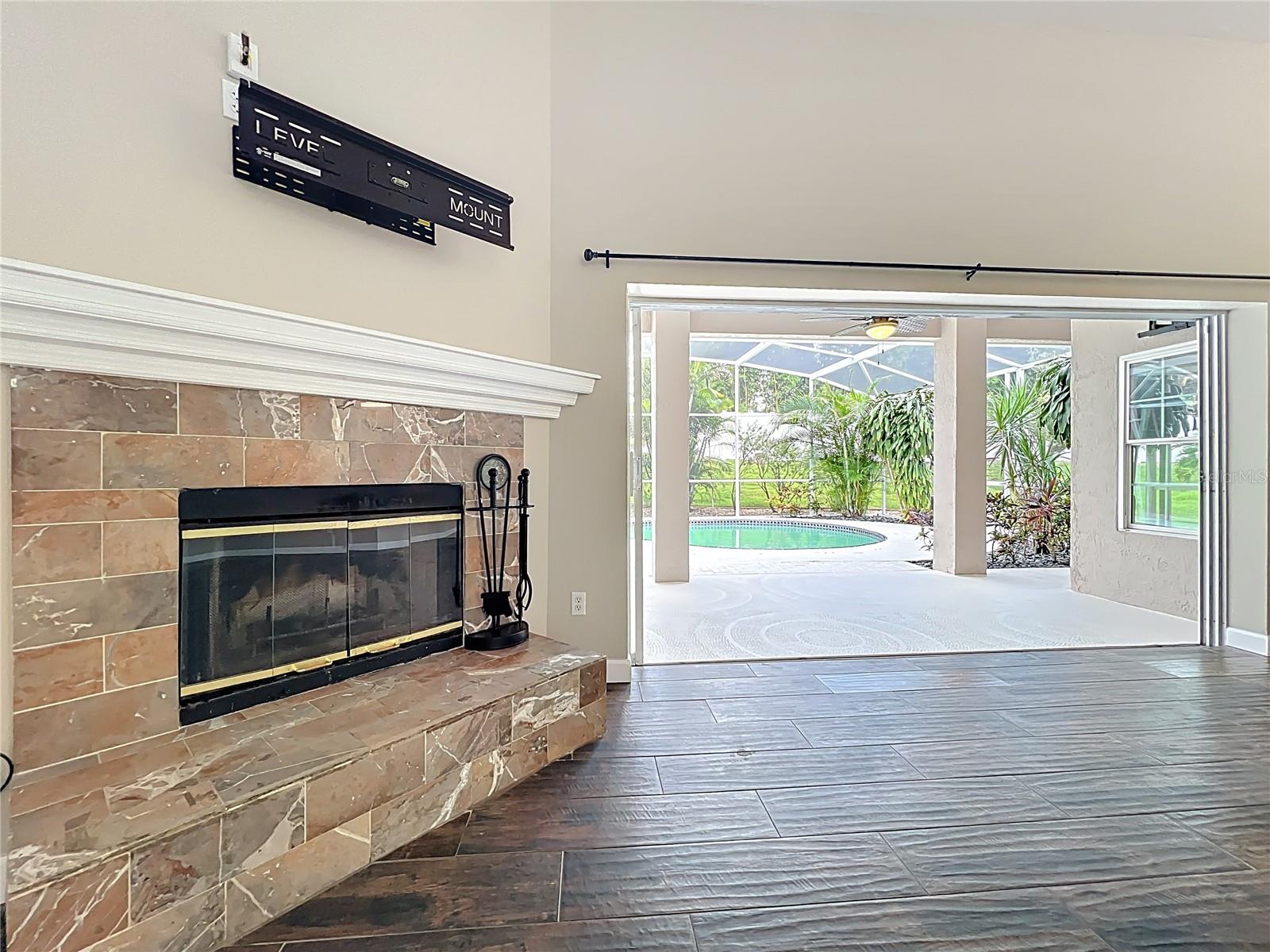 Image 83 of 98 For 546 Wheatstone Place