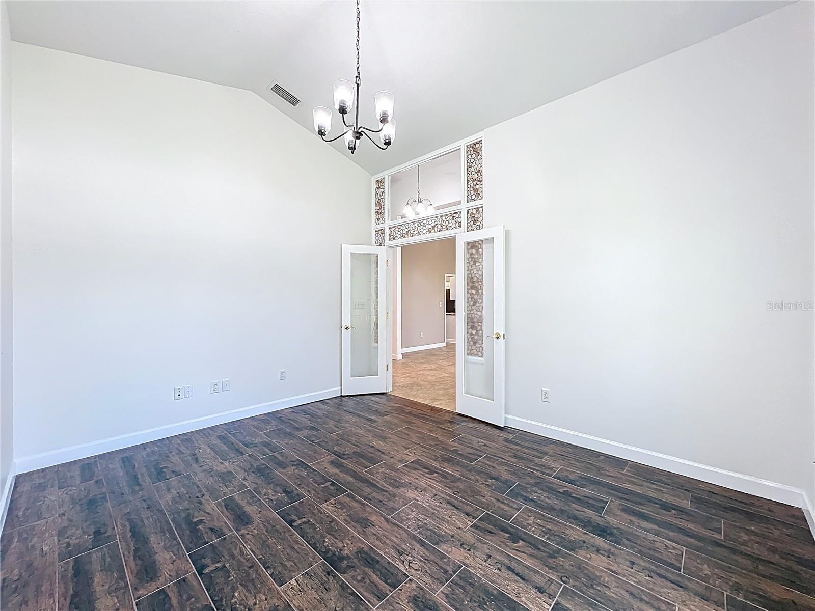 Image 87 of 98 For 546 Wheatstone Place