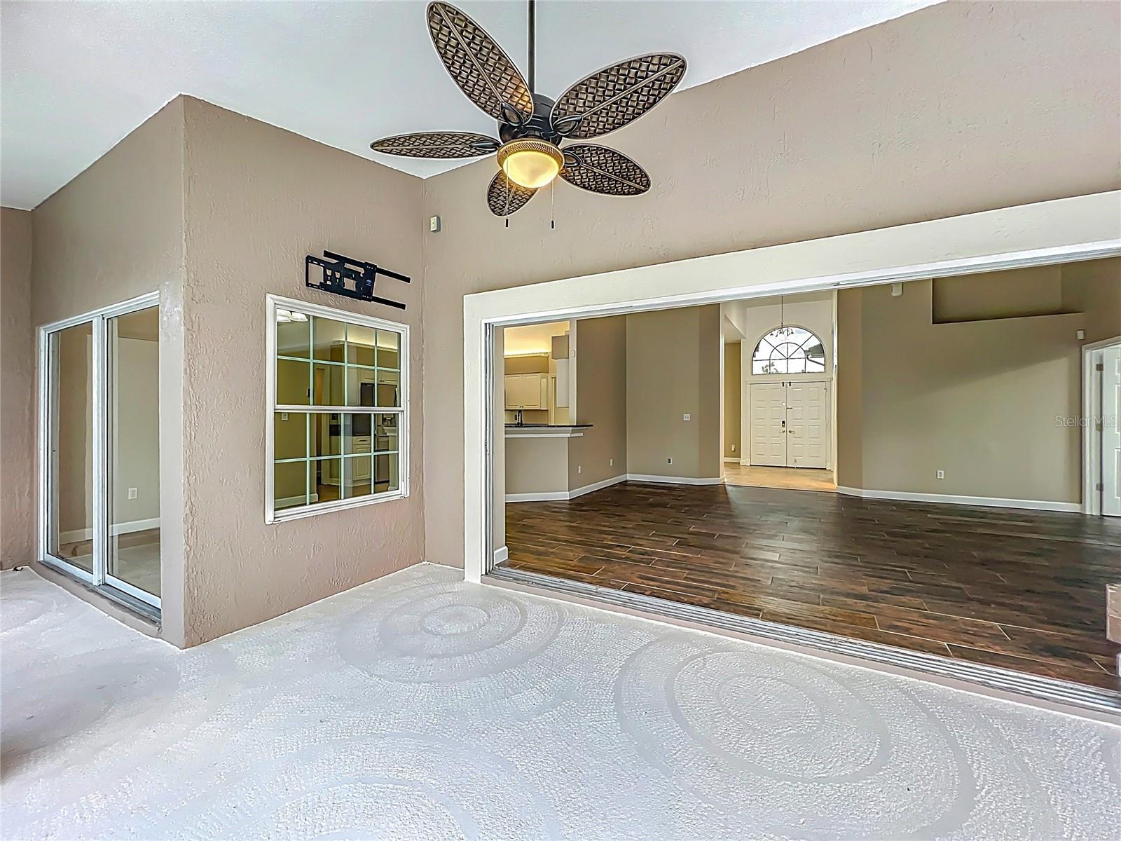 Image 9 of 98 For 546 Wheatstone Place