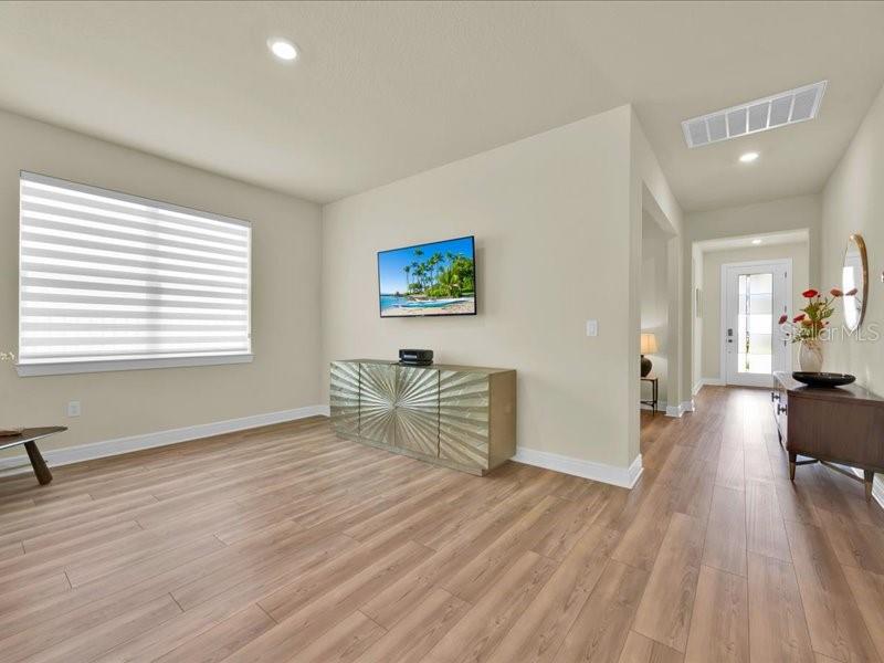 Image 18 of 35 For 17552 Saw Palmetto Avenue