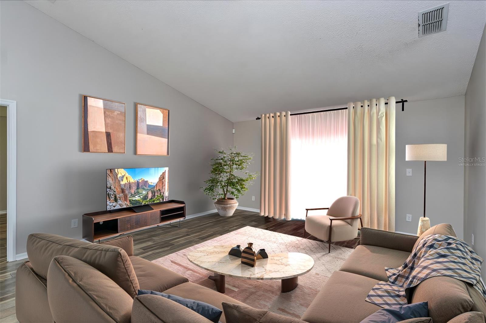 Image 10 of 21 For 2235 Lake Pointe Circle