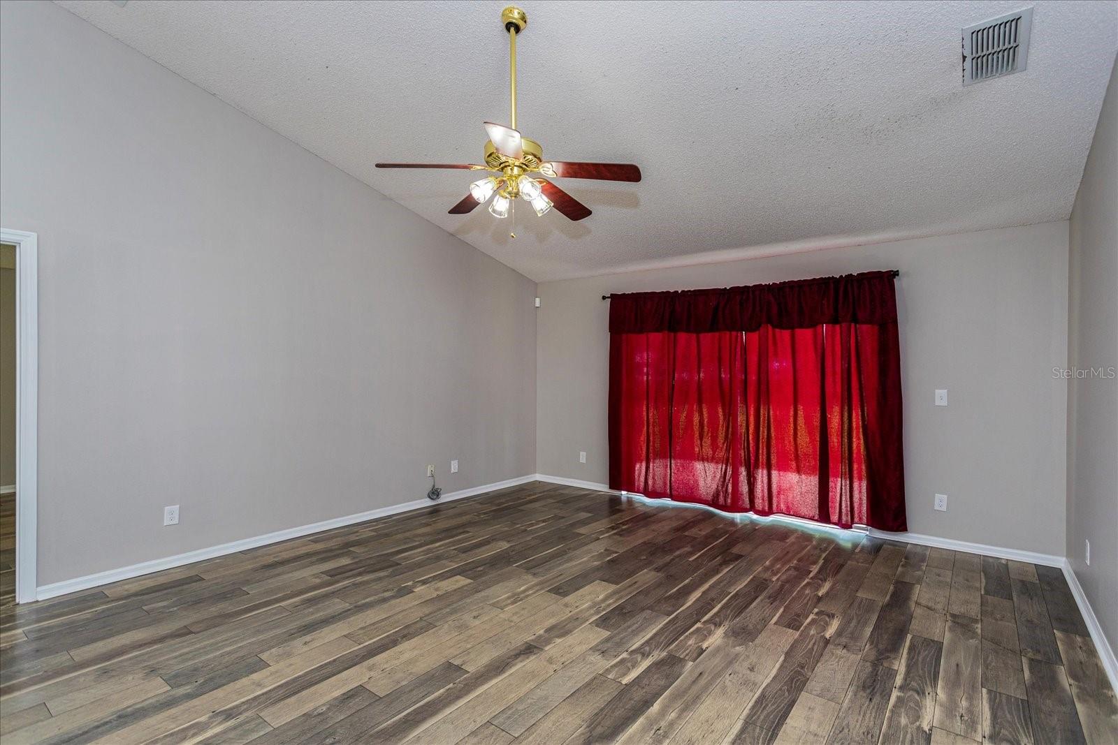 Image 11 of 21 For 2235 Lake Pointe Circle