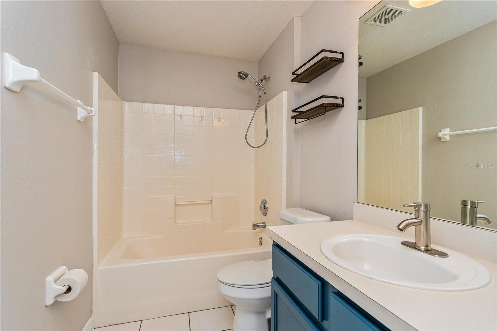 Image 20 of 21 For 2235 Lake Pointe Circle