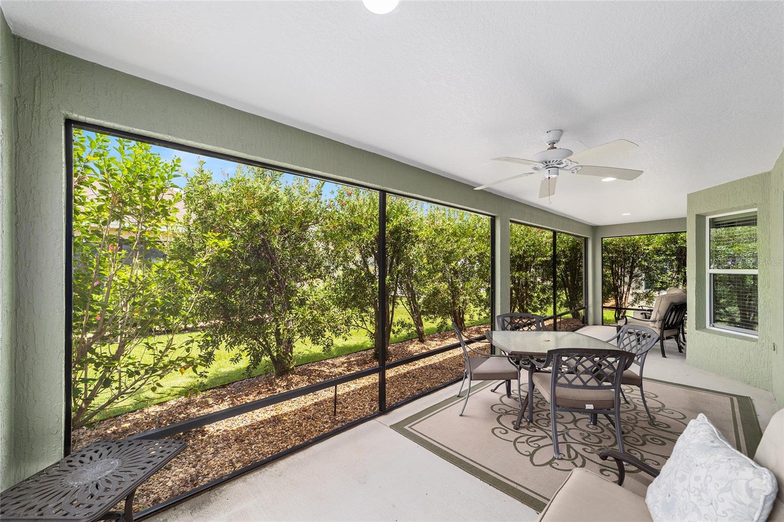 Listing photo id 8 for 428 Pomegranate Path