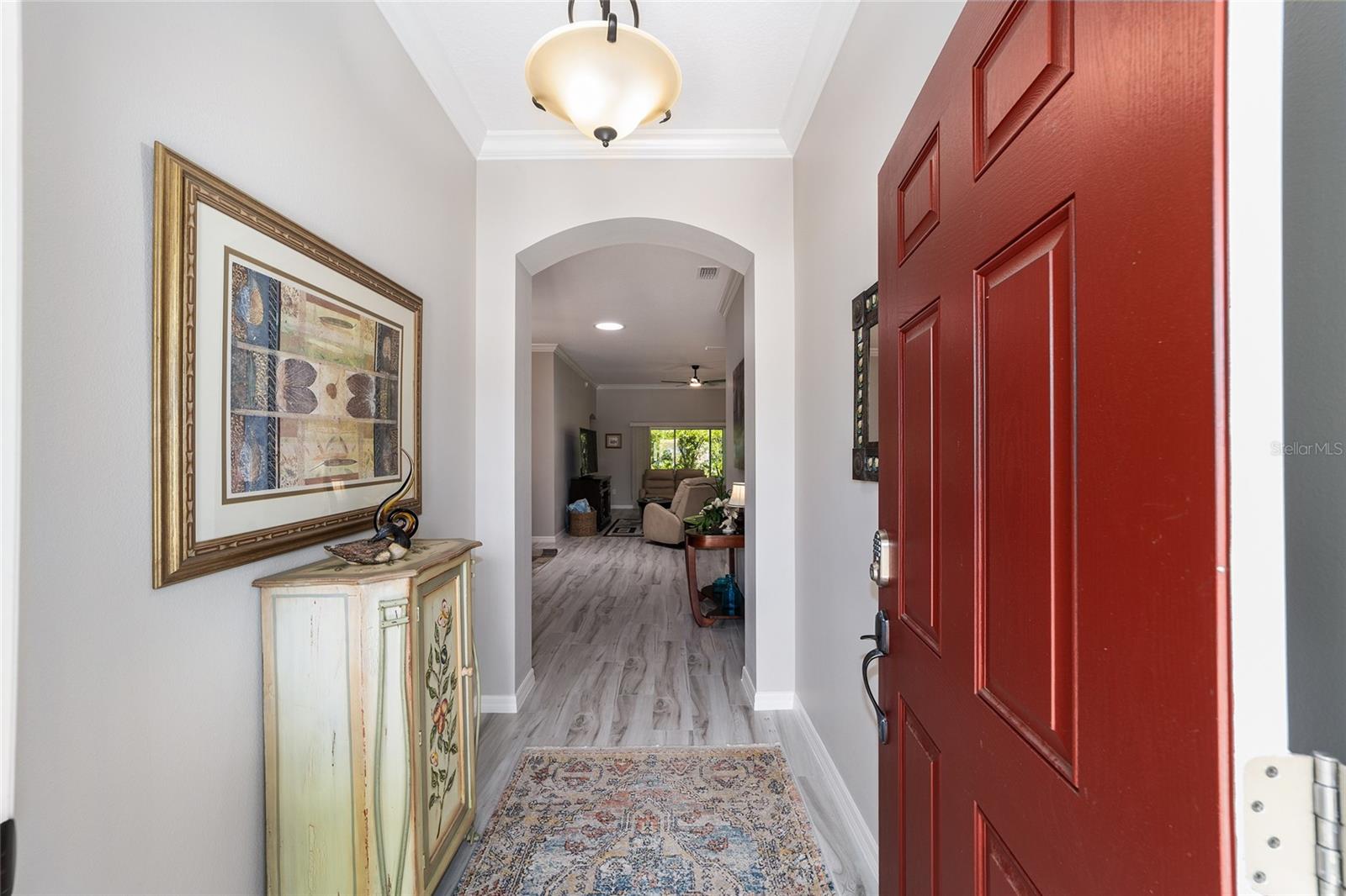 Listing photo id 10 for 428 Pomegranate Path