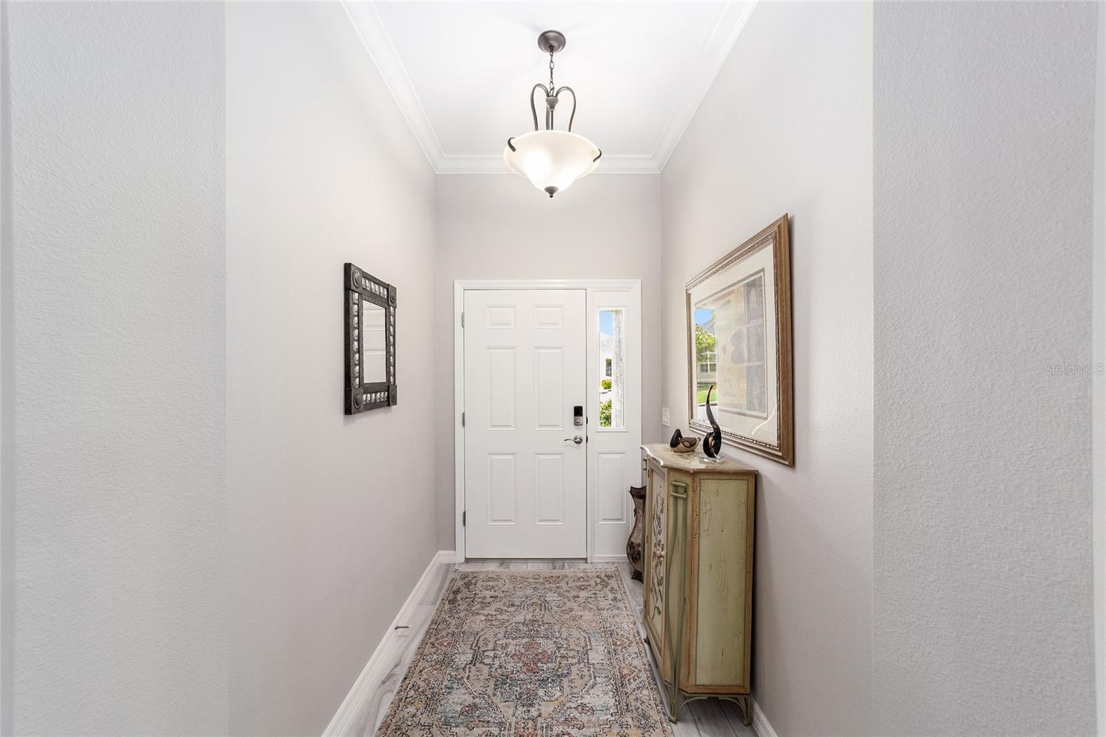 Listing photo id 11 for 428 Pomegranate Path