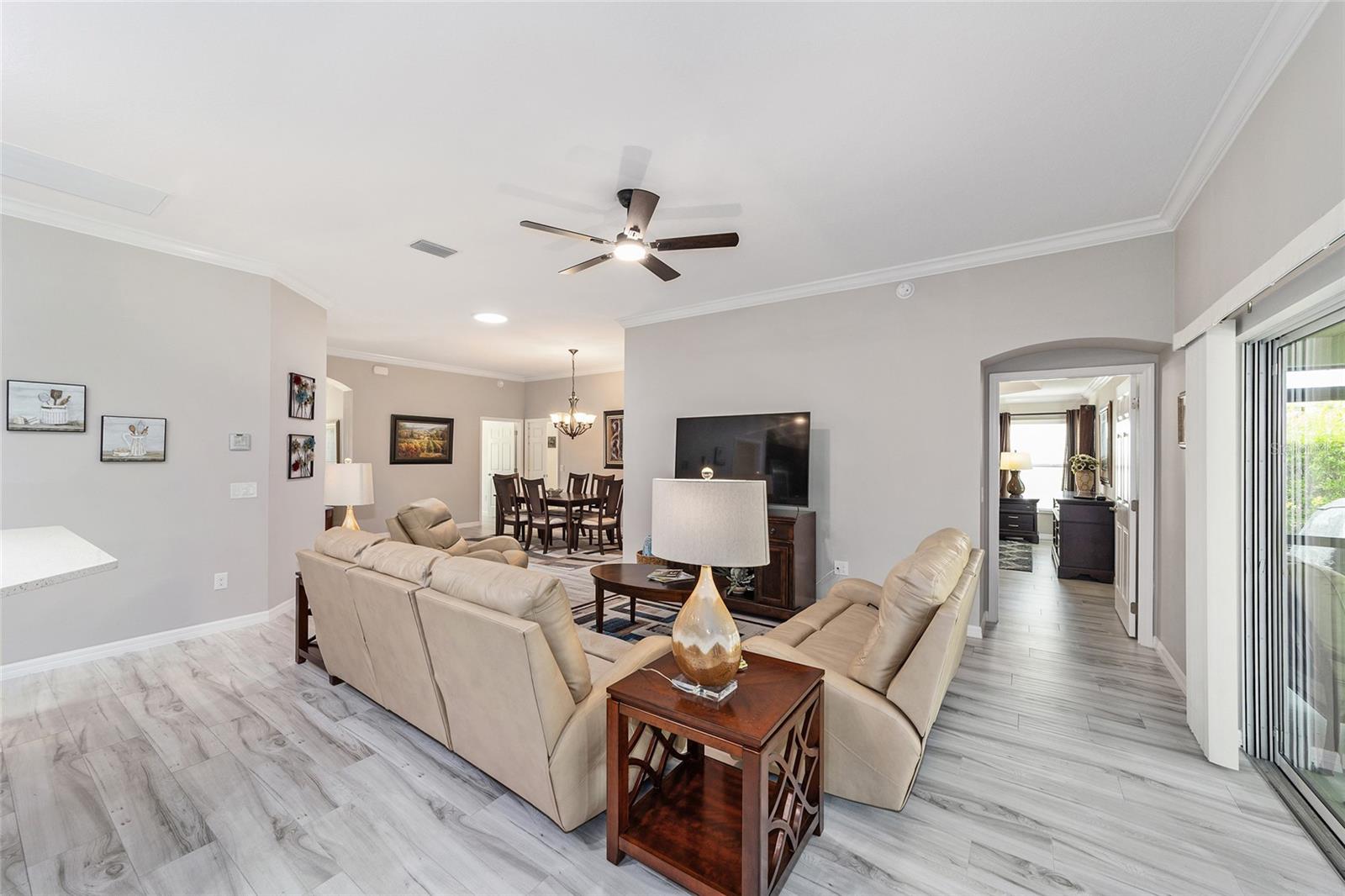 Listing photo id 26 for 428 Pomegranate Path
