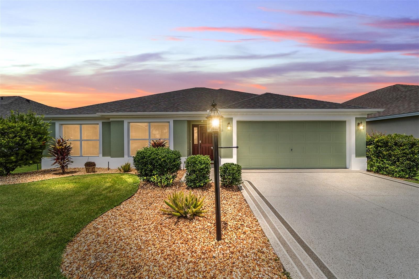 Listing photo id 35 for 428 Pomegranate Path