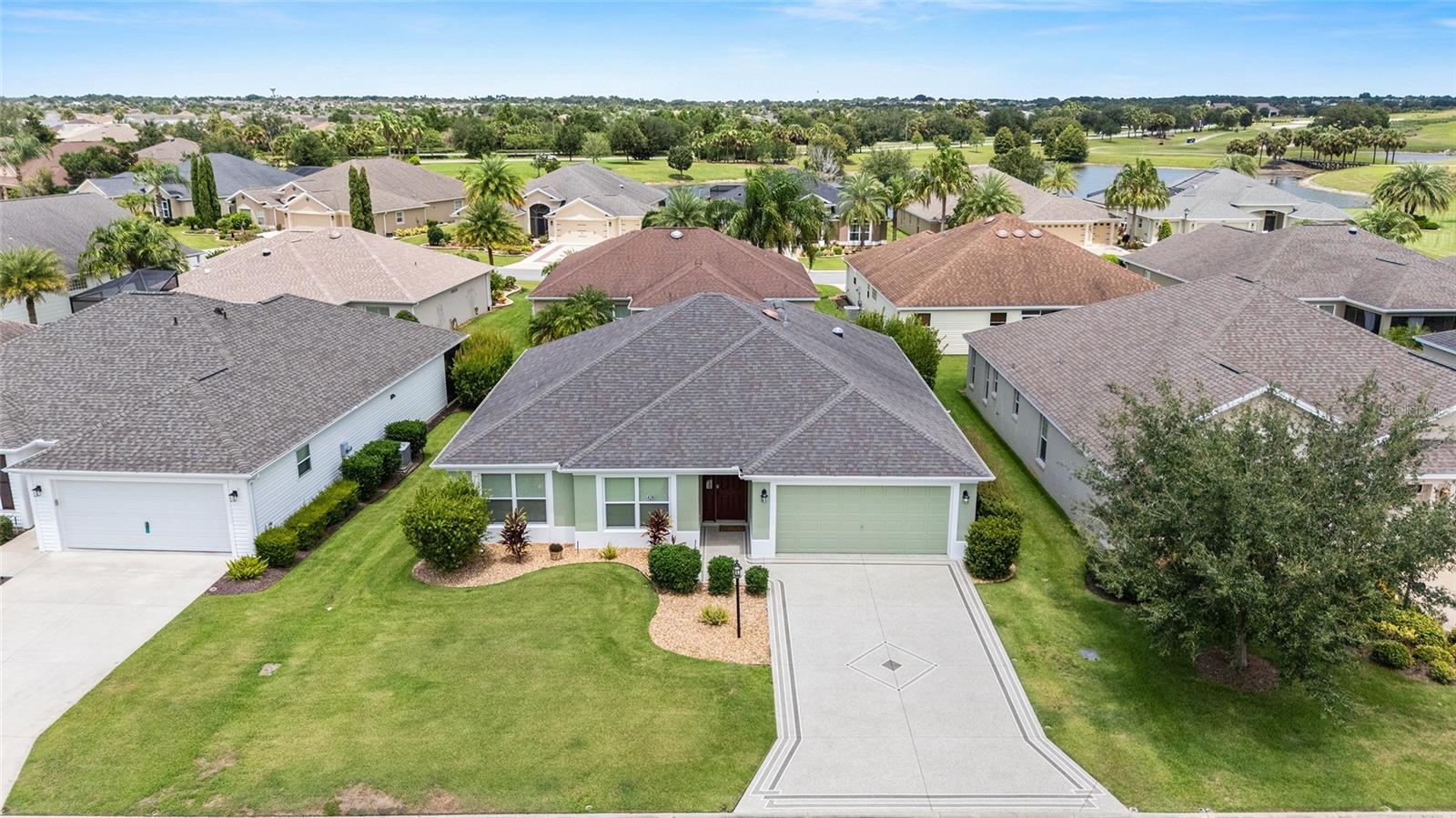 Listing photo id 36 for 428 Pomegranate Path