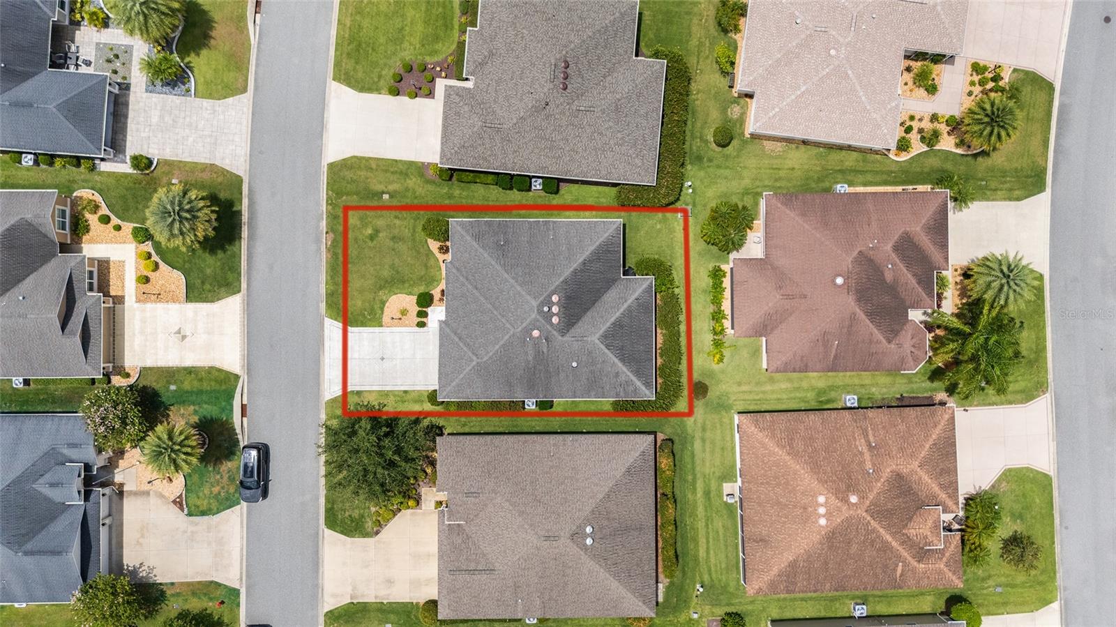 Listing photo id 55 for 428 Pomegranate Path