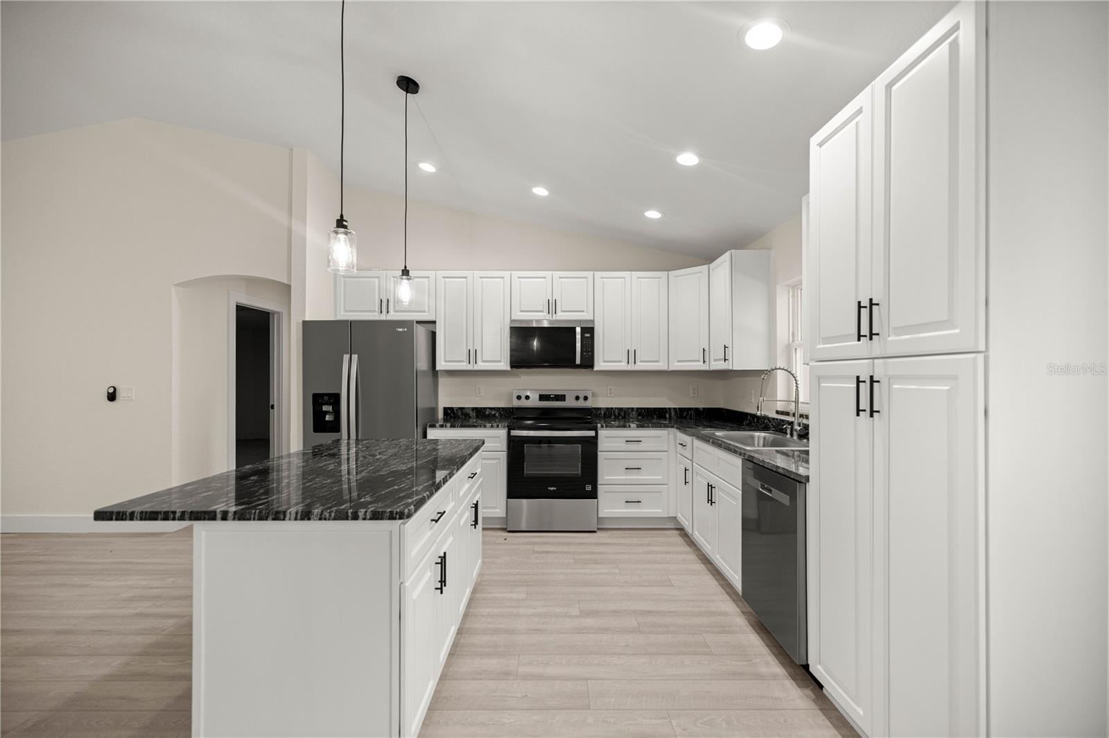 Image 11 of 33 For 6962 124th Street