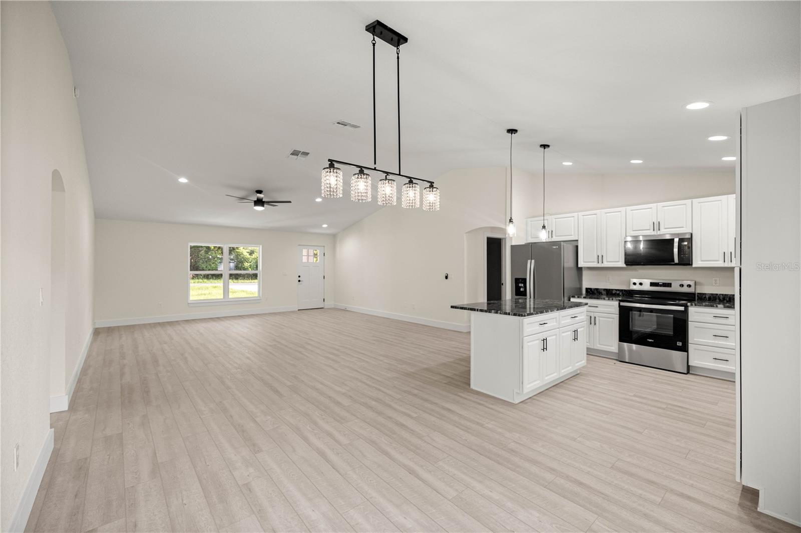 Image 12 of 33 For 6962 124th Street