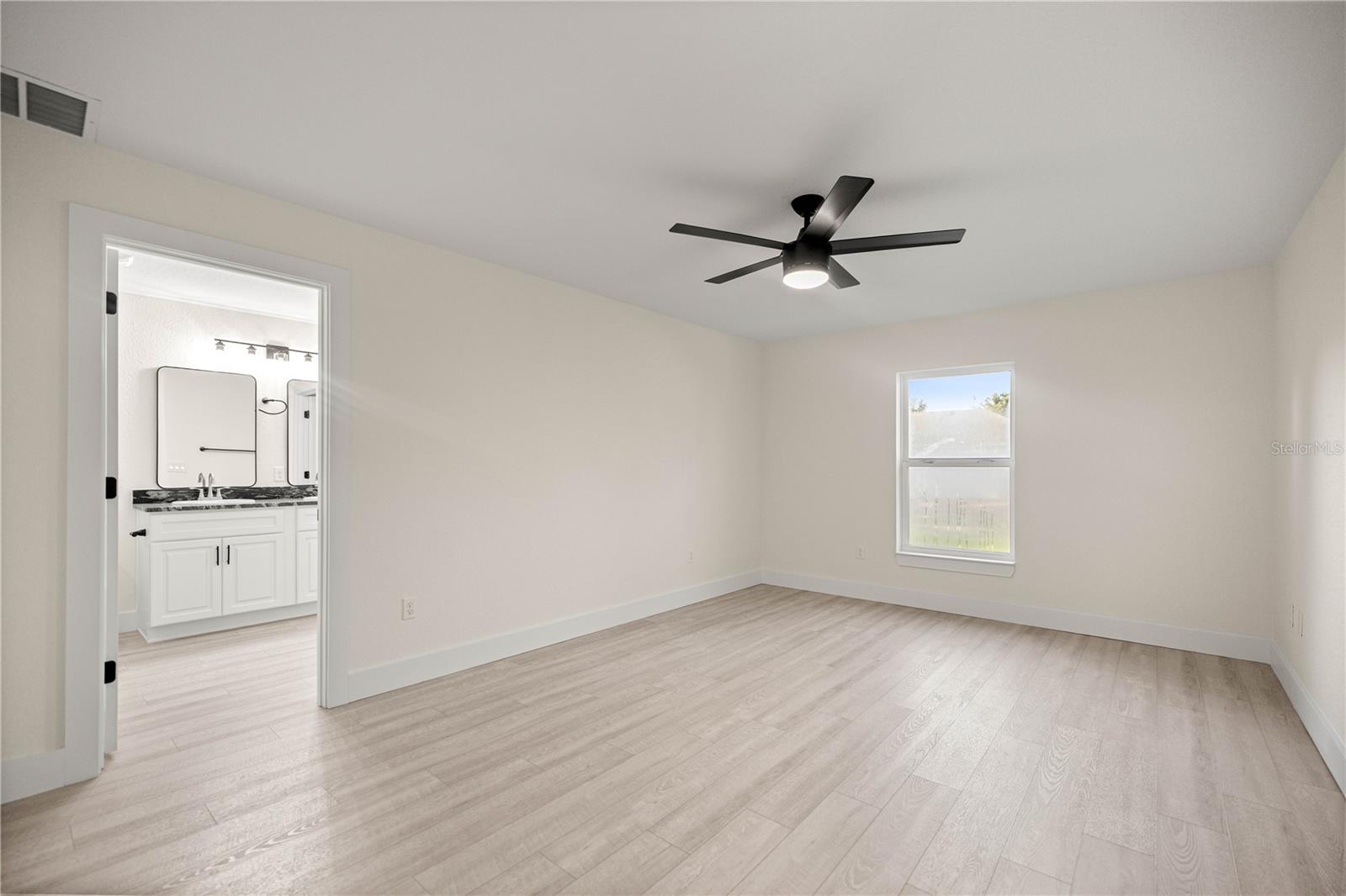 Image 13 of 33 For 6962 124th Street