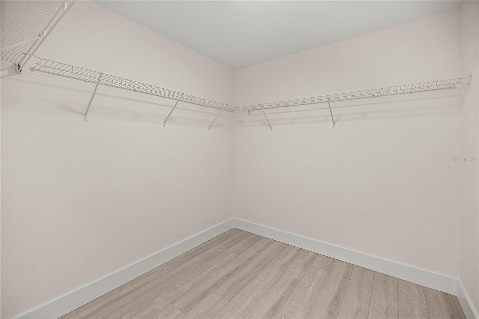 Image 18 of 33 For 6962 124th Street