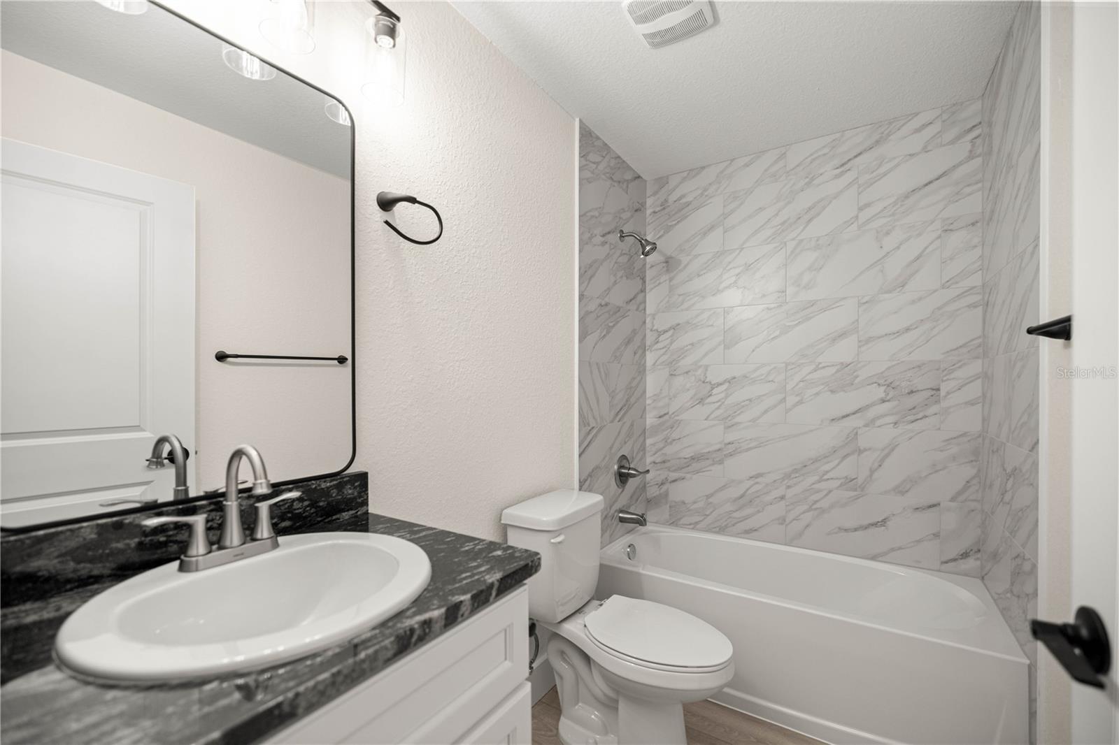Image 24 of 33 For 6962 124th Street