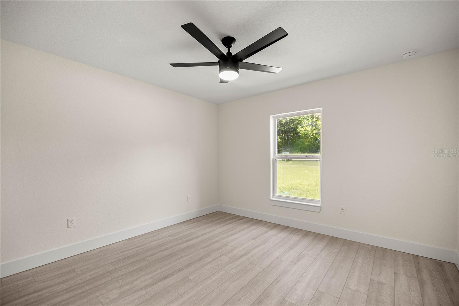 Image 26 of 33 For 6962 124th Street