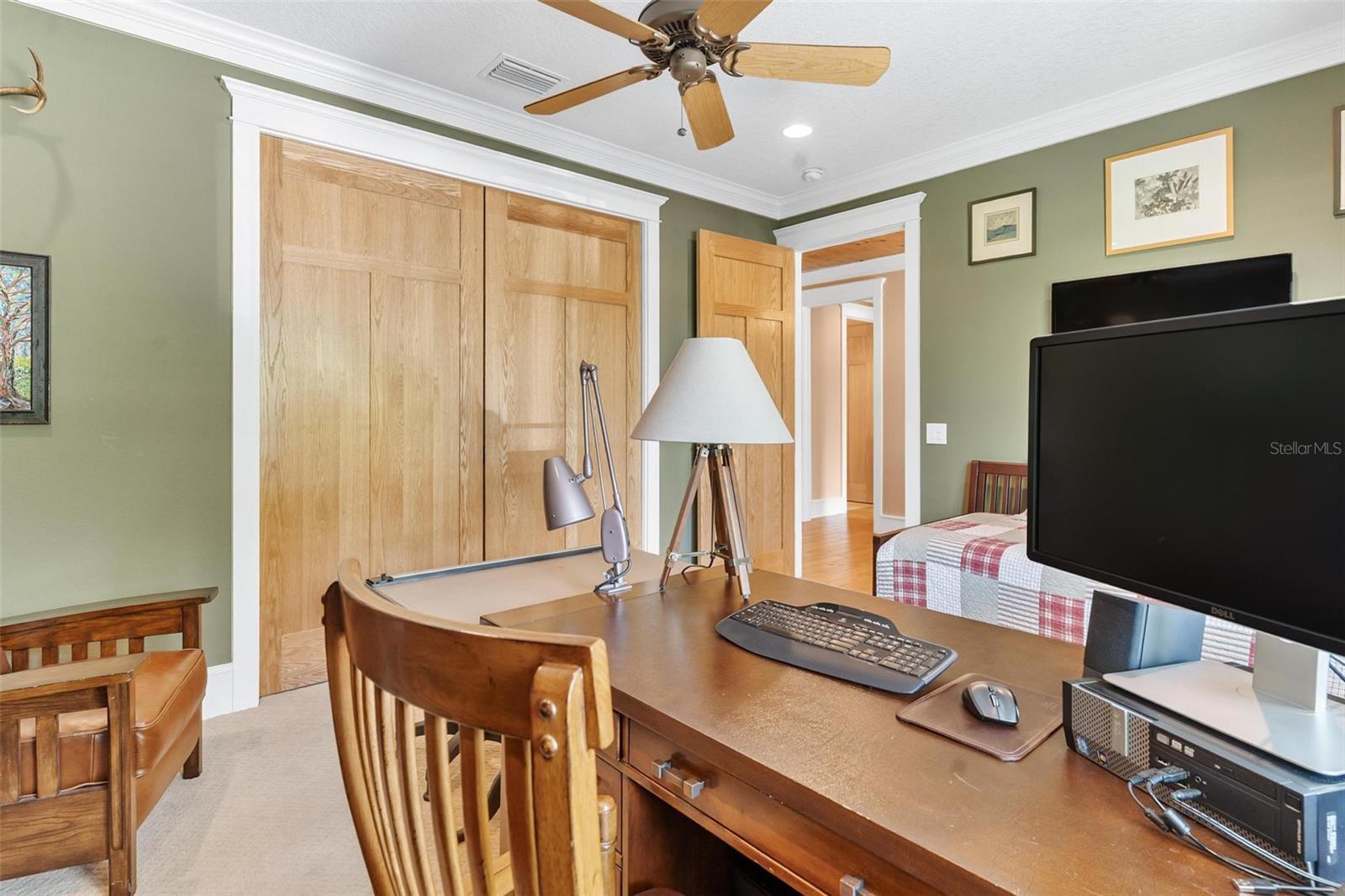 Listing photo id 30 for 10615 104th Circle