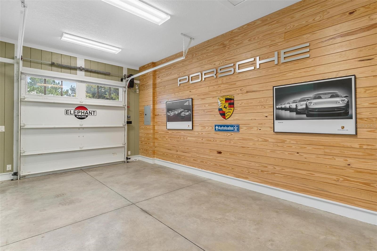 Listing photo id 42 for 10615 104th Circle