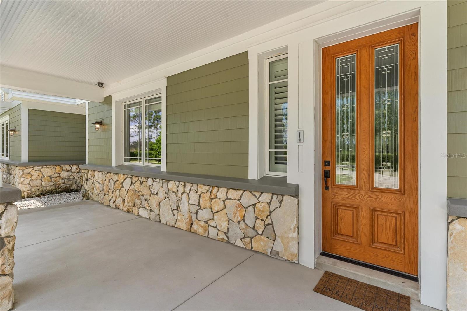 Listing photo id 6 for 10615 104th Circle