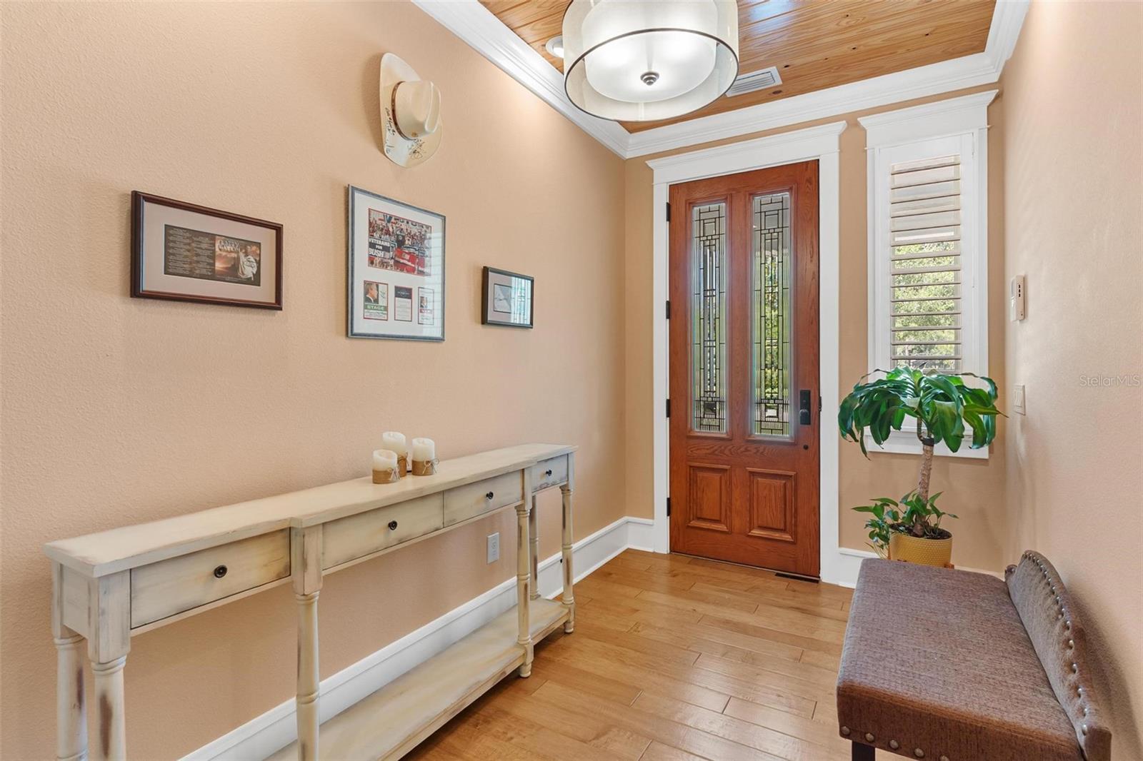 Listing photo id 7 for 10615 104th Circle