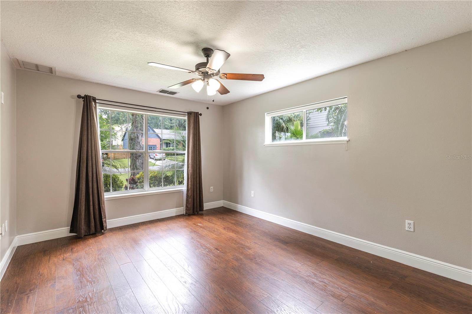 Image 12 of 39 For 411 Cobble Court