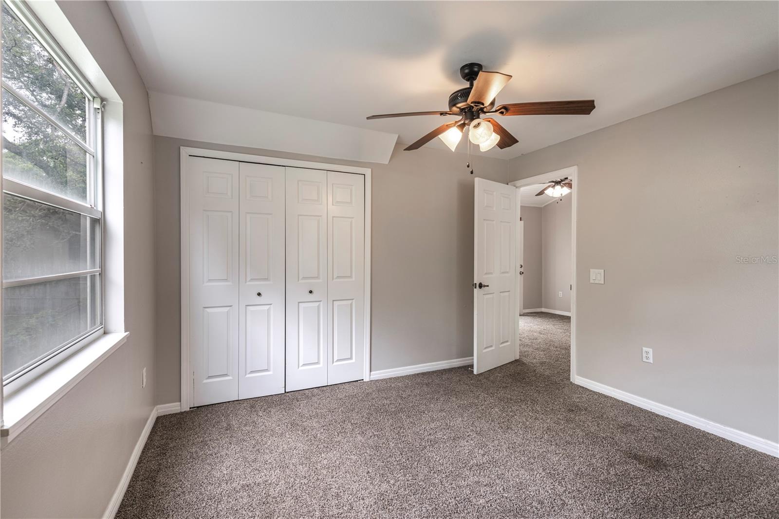 Image 19 of 39 For 411 Cobble Court