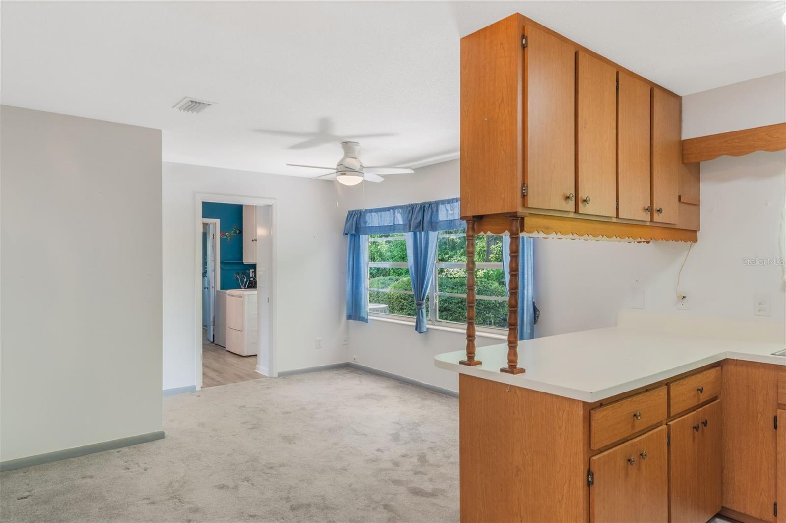 Image 13 of 50 For 75 Sunnyside Drive