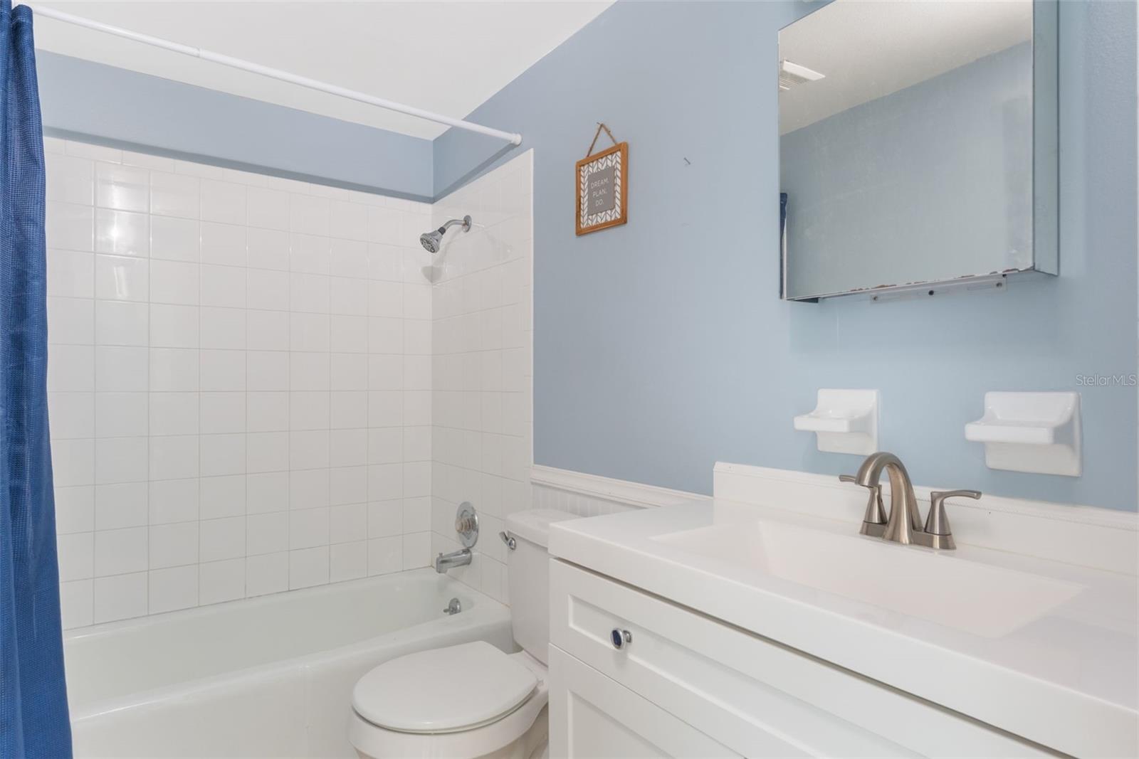 Image 31 of 50 For 75 Sunnyside Drive