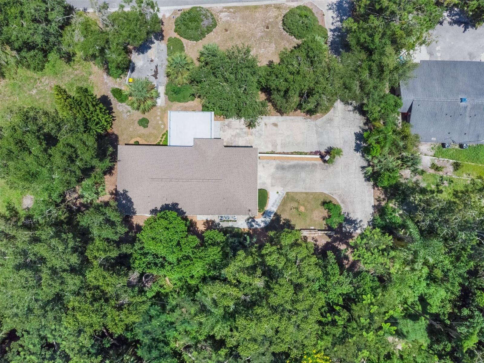 Image 44 of 50 For 75 Sunnyside Drive