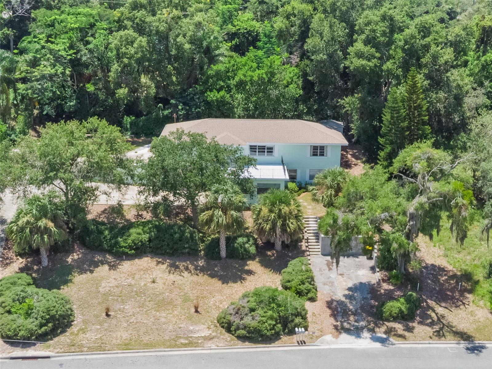 Image 46 of 50 For 75 Sunnyside Drive
